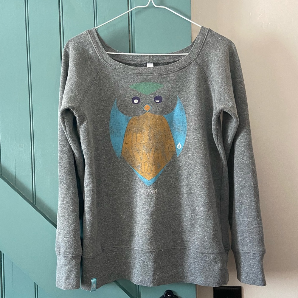 4/$15 Bella Owl Sweatshirt Women’s Size Medium